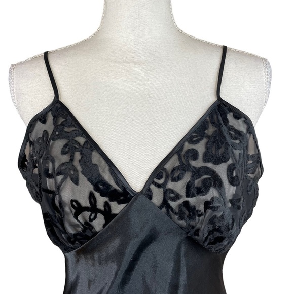 Vintage Victoria's Secret True Black Full Length A-line Slip Lace Chest V-Neck - Picture 6 of 10